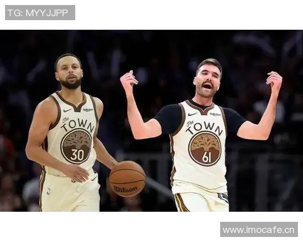 库里回忆三年前与斯潘塞打野球的趣事和激烈垃圾话对话 库里回忆三年前与斯潘塞打野球的趣事和激烈垃圾话对话