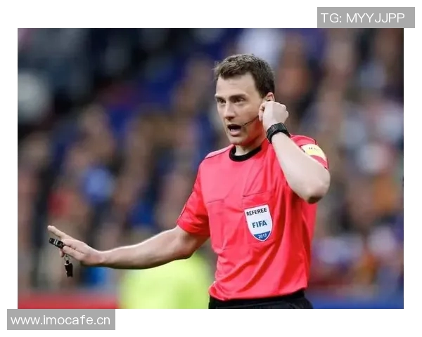 法国裁判总监承认卡马拉飞铲舍瓦利耶误判应该出红牌